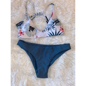 BRAND NEW Floral-print Bikini (shein)